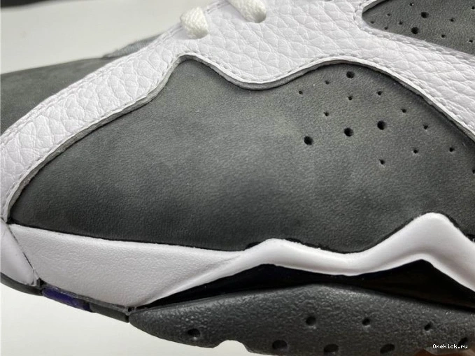 One Kick (2021) Flint CU9307-100 Retro 7 Jordan 0728